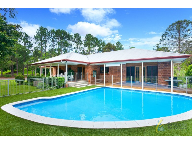 23 Gold Creek Road, Brookfield QLD 4069