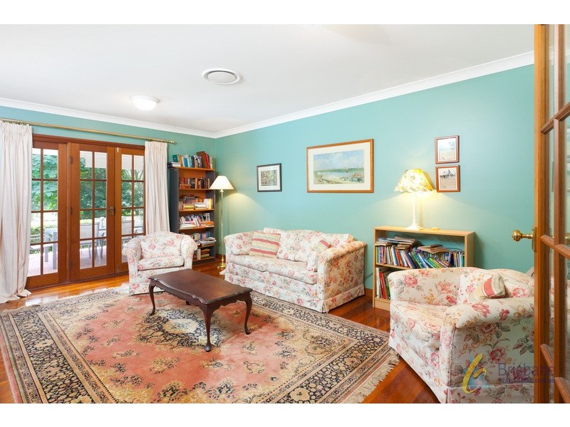 23 Gold Creek Road, Brookfield QLD 4069