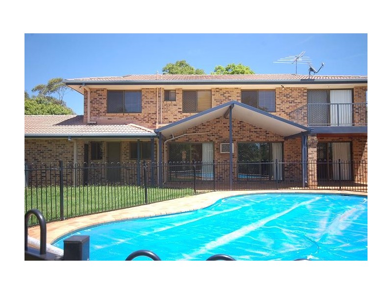 1 St Ives Court, Karana Downs QLD 4306