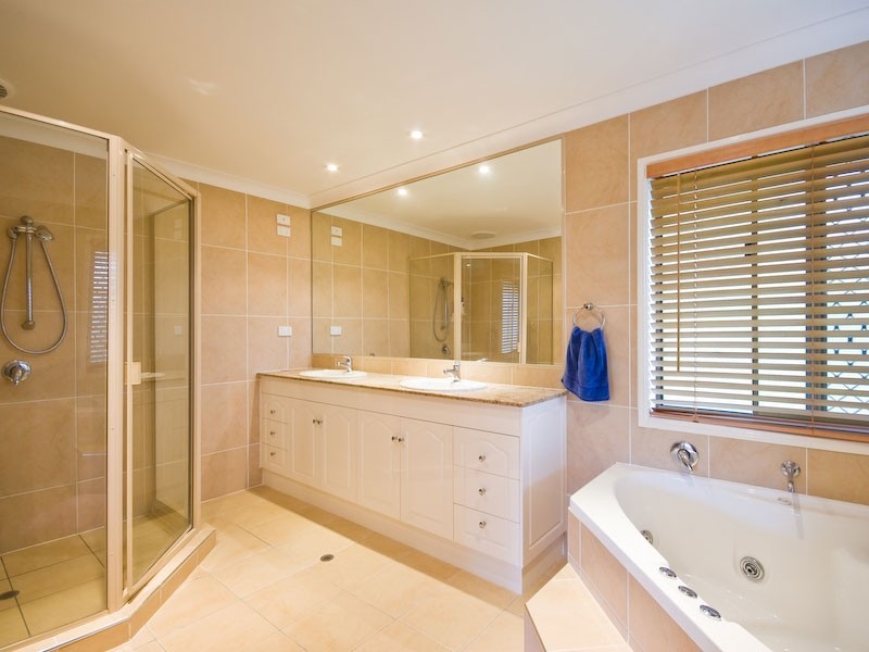 1 St Ives Court, Karana Downs QLD 4306