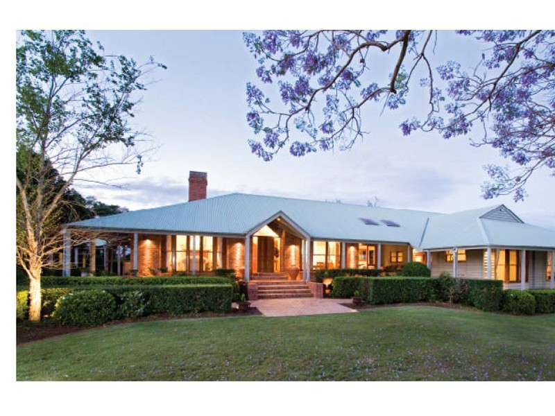29 Leatherwood Place, Brookfield QLD 4069