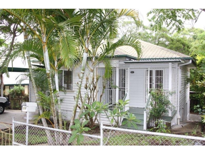 170  Taringa Pde, Indooroopilly QLD 4068