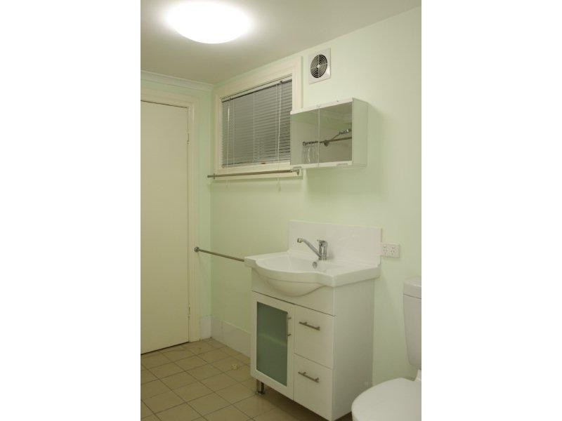 170  Taringa Pde, Indooroopilly QLD 4068