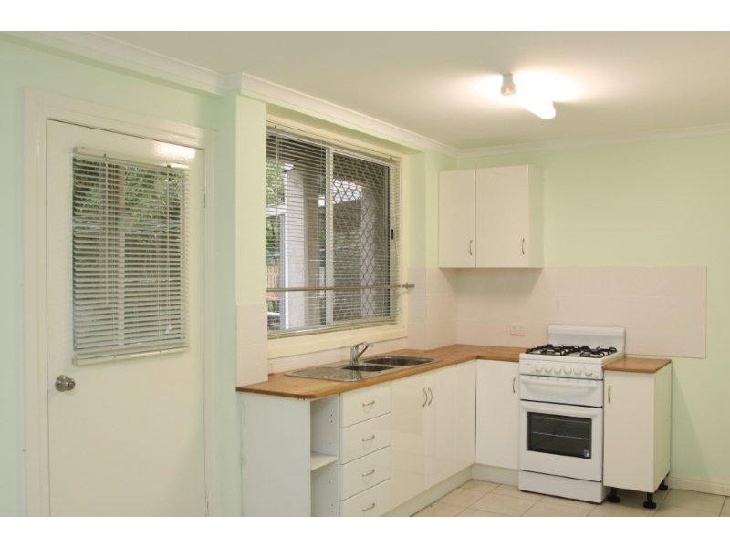 170  Taringa Pde, Indooroopilly QLD 4068