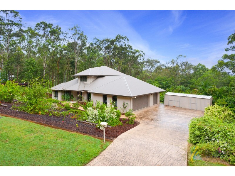 9 Parkwood Place, Anstead QLD 4070