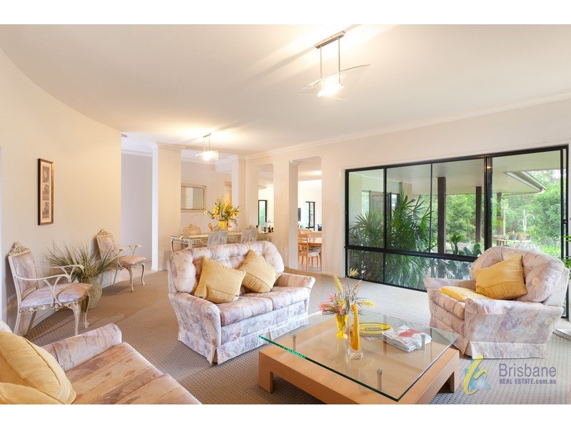 9 Parkwood Place, Anstead QLD 4070