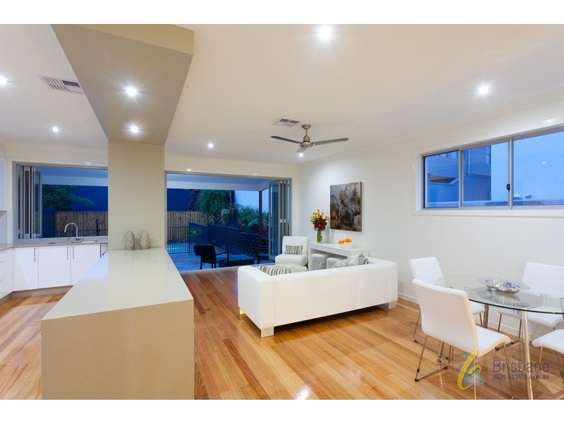 74 Crosby Road, Albion QLD 4010