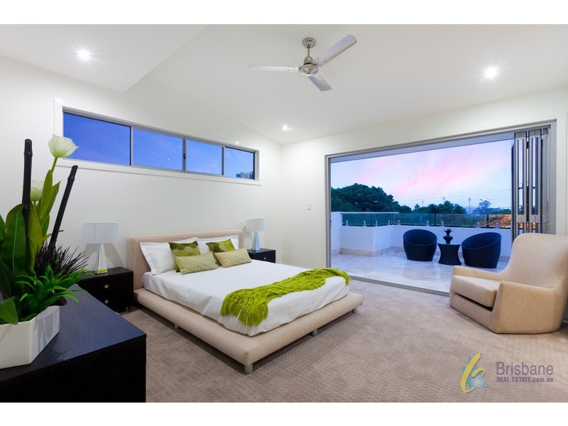 74 Crosby Road, Albion QLD 4010