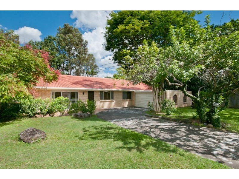 8 Durness Street, Kenmore QLD 4069