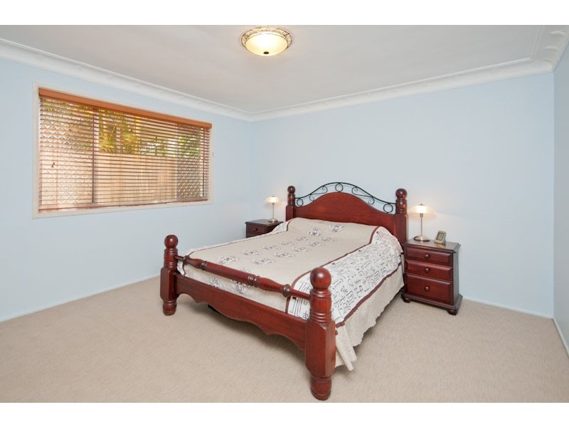 8 Durness Street, Kenmore QLD 4069