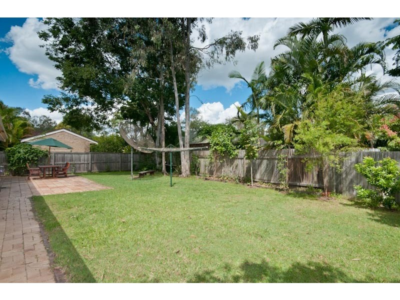 8 Durness Street, Kenmore QLD 4069