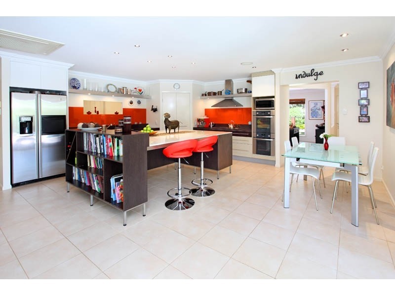 15 Fisher Place, Pullenvale QLD 4069