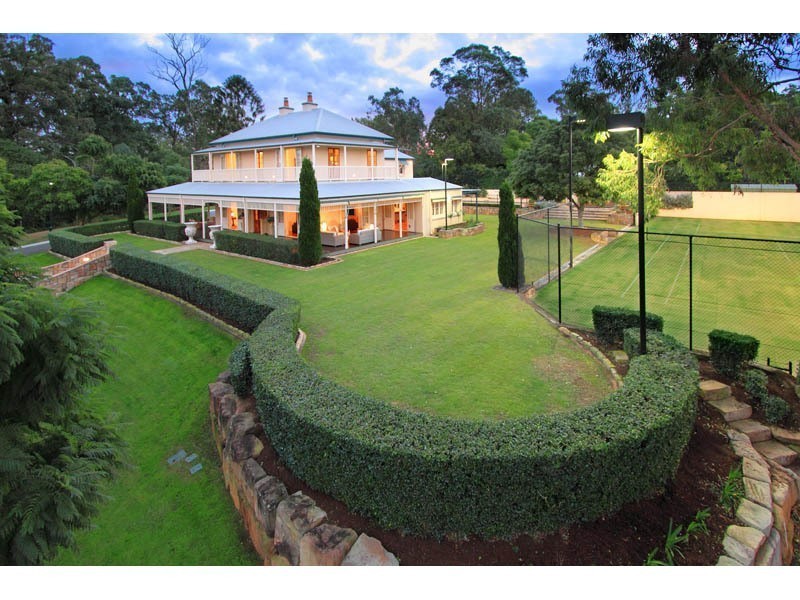 27 Mactier Street, Fig Tree Pocket QLD 4069