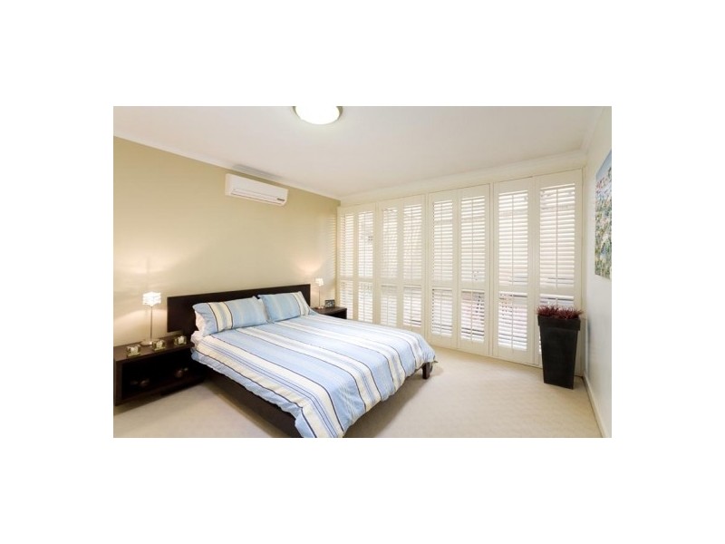 14 Sutton Street, Chelmer QLD 4068