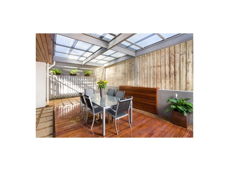 14 Sutton Street, Chelmer QLD 4068