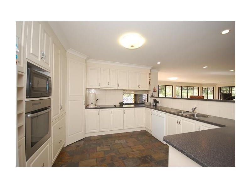 18 Darling Ct, Karalee QLD 4306