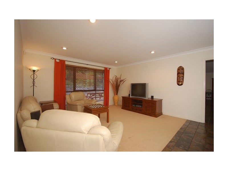 18 Darling Ct, Karalee QLD 4306