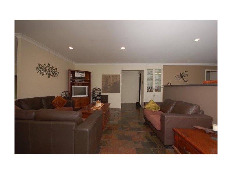 18 Darling Ct, Karalee QLD 4306