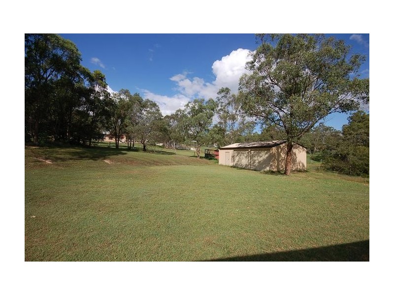 18 Darling Ct, Karalee QLD 4306