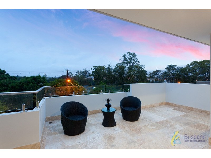 74 Crosby Road, Albion QLD 4010