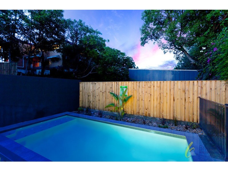 74 Crosby Road, Albion QLD 4010