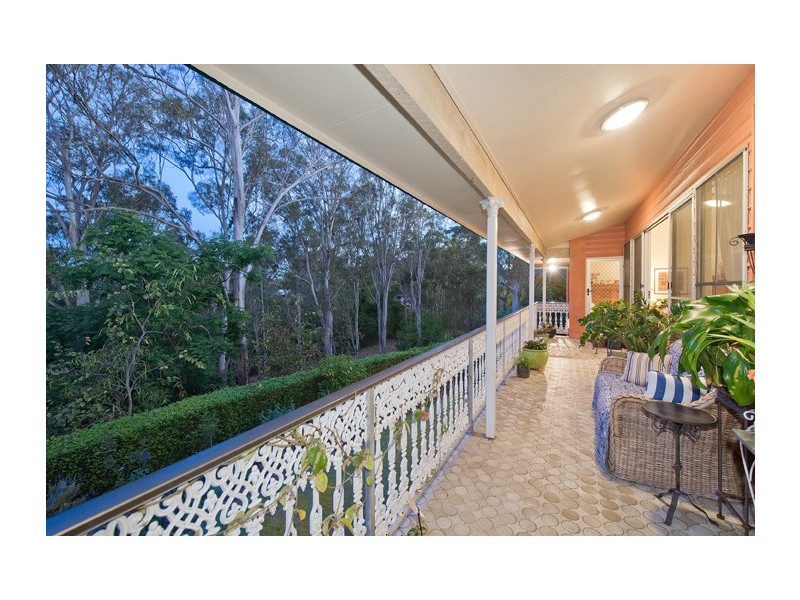 245 Huntingdale Street, Pullenvale QLD 4069