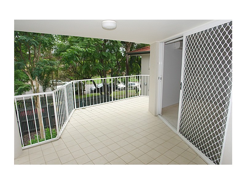 10_24 Brasted Street, Taringa QLD 4068