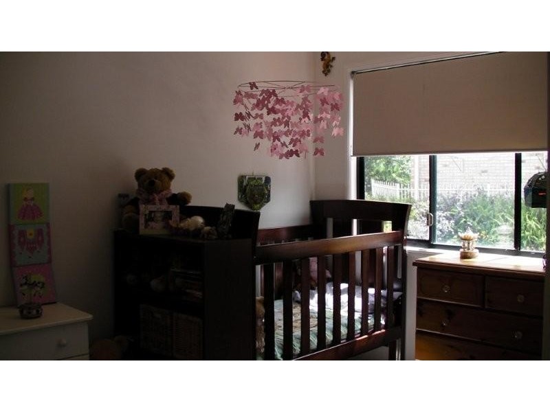 2 Evergreen Close, Kenmore QLD 4069