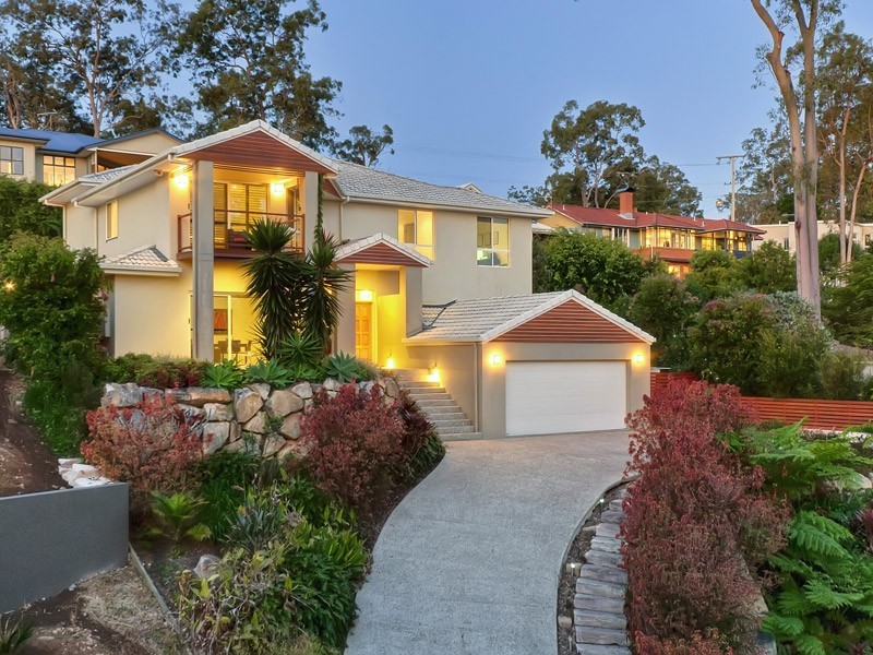 16 Robertson Place, Fig Tree Pocket QLD 4069