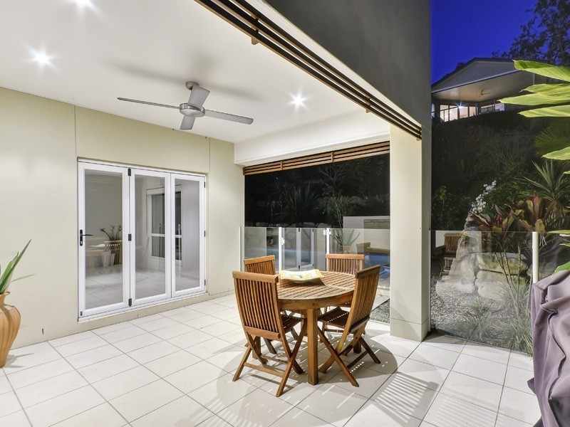 16 Robertson Place, Fig Tree Pocket QLD 4069