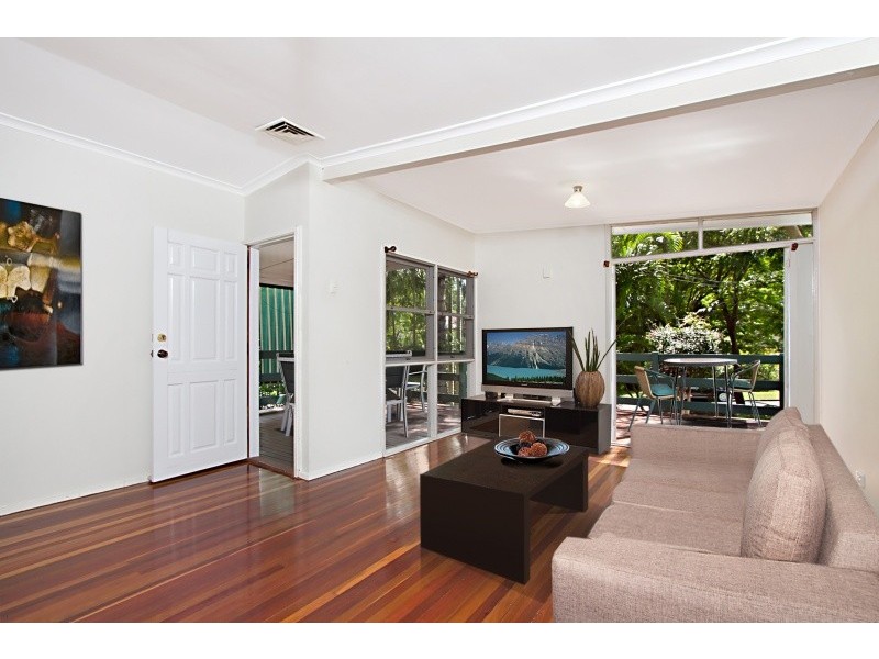 30 Princeton Street, Kenmore QLD 4069