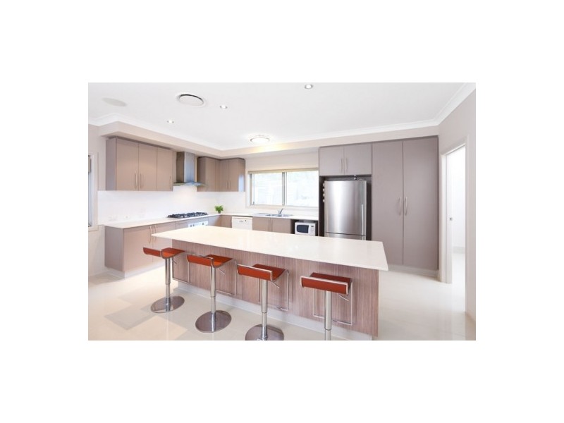 21 Currong Street, Kenmore QLD 4069