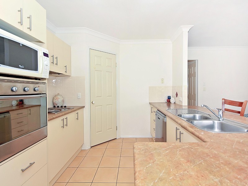 11 Beaufort Crescent, Moggill QLD 4070