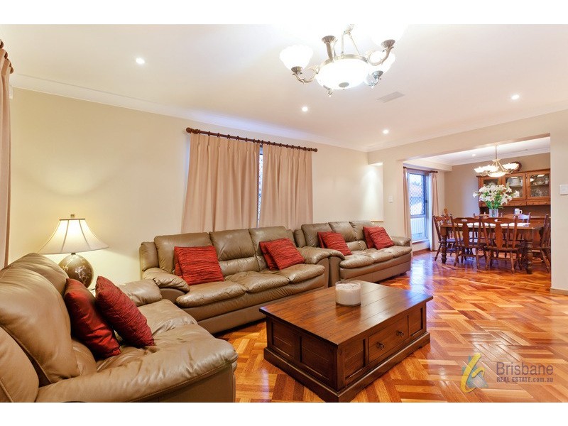 34 Gilberton Crescent, Forest Lake QLD 4078