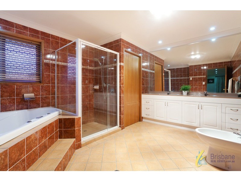 34 Gilberton Crescent, Forest Lake QLD 4078