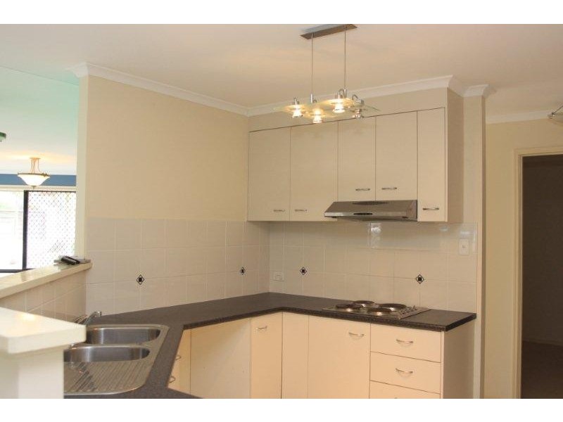 10 Mayfair Place, Moggill QLD 4070
