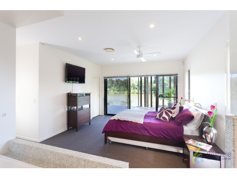 31 Ormadale Street, Yeronga QLD 4104