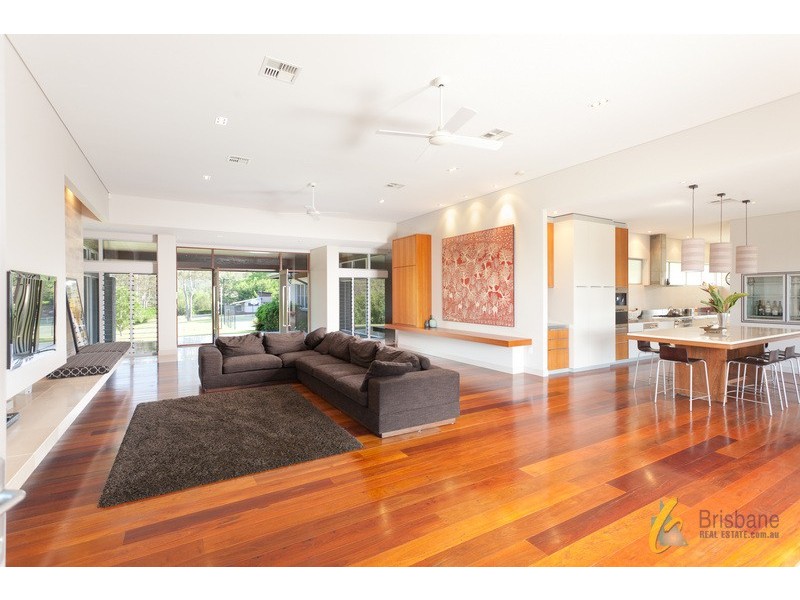77 Herron Road, Pullenvale QLD 4069