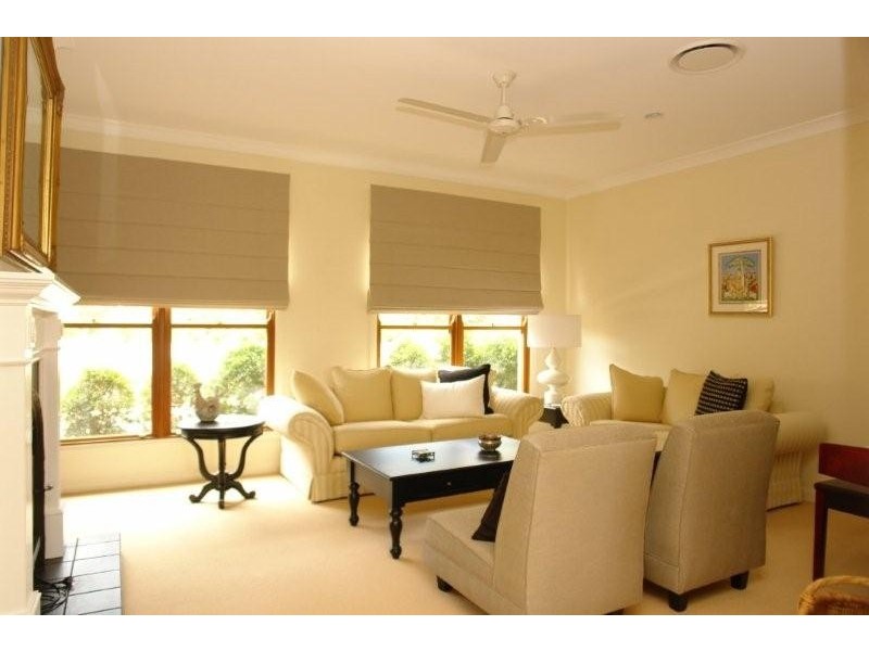 140 Rafting Ground Rd, Brookfield QLD 4069