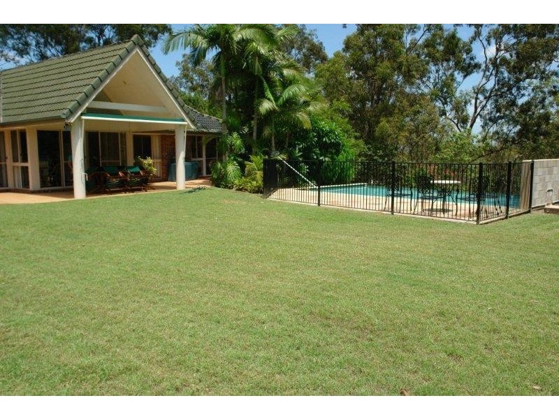 19 Aramara Road, Pullenvale QLD 4069