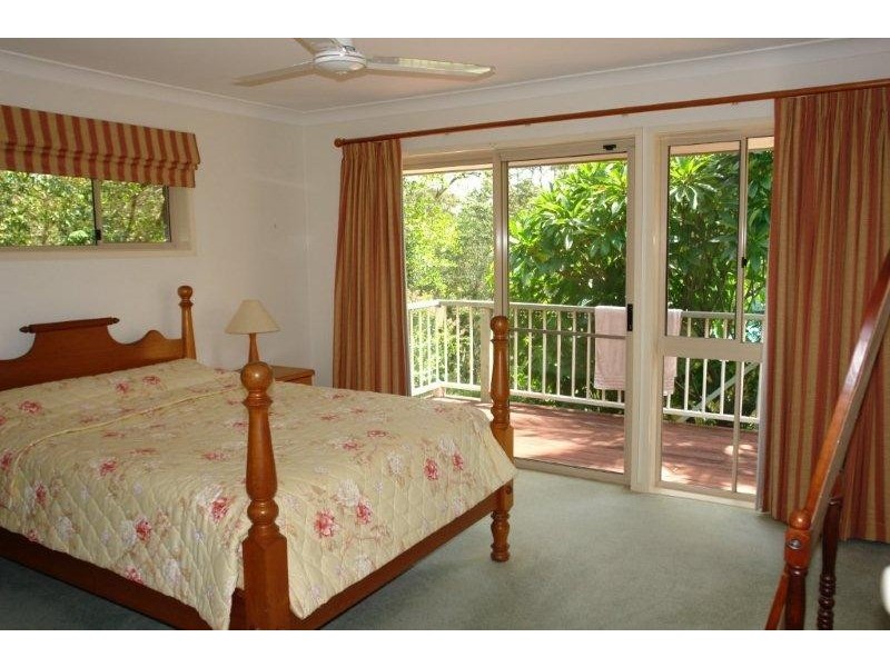 19 Aramara Road, Pullenvale QLD 4069