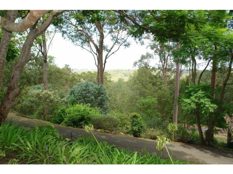 19 Aramara Road, Pullenvale QLD 4069