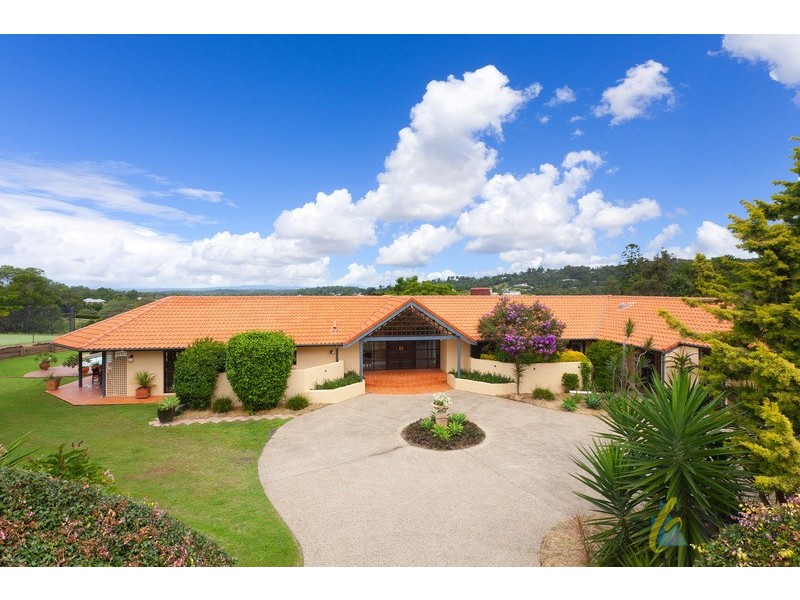 422 Grandview Road, Pullenvale QLD 4069