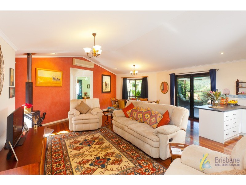 515A Upper Brookfield Rd, Upper Brookfield QLD 4069