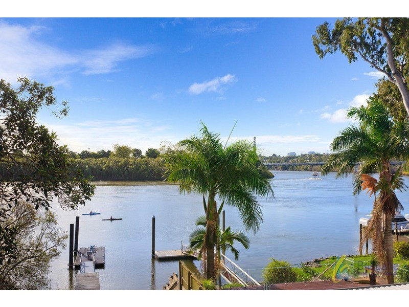 91 Brisbane Corso, Fairfield QLD 4103