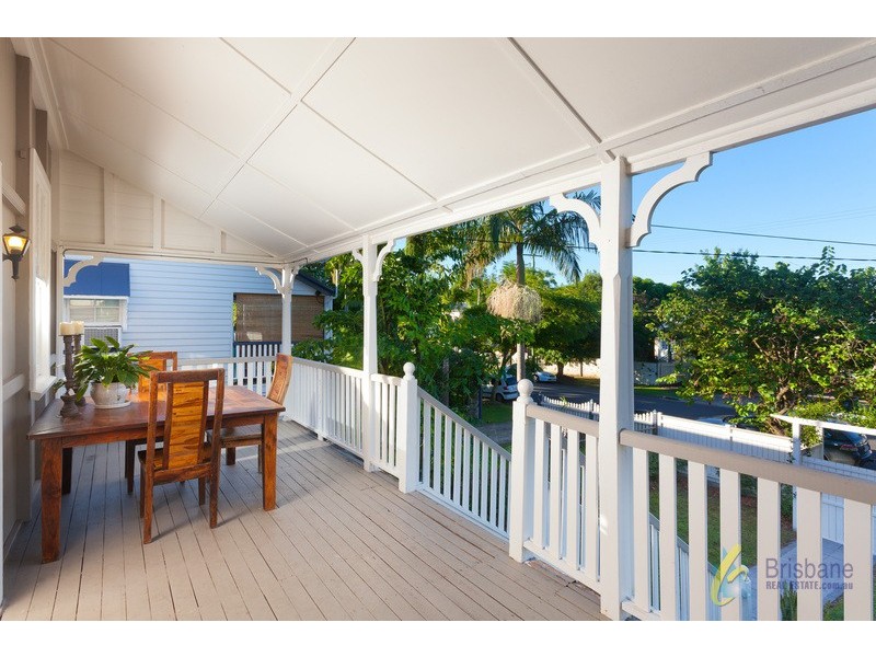 19 Berry St, Sherwood QLD 4075