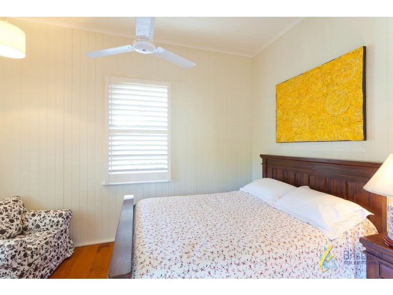 19 Berry St, Sherwood QLD 4075