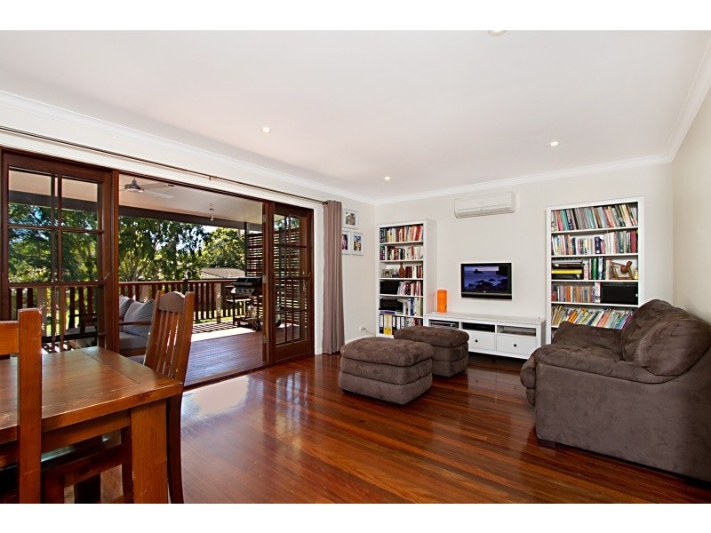 24 Argyle Street, Seventeen Mile Rocks QLD 4073