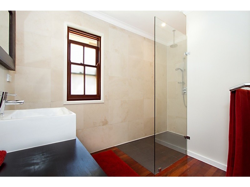 24 Argyle Street, Seventeen Mile Rocks QLD 4073