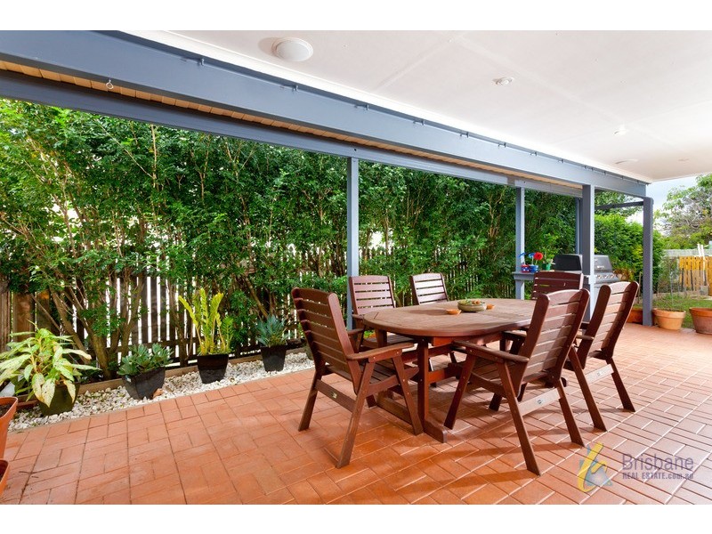 68 Burns Parade, Chapel Hill QLD 4069